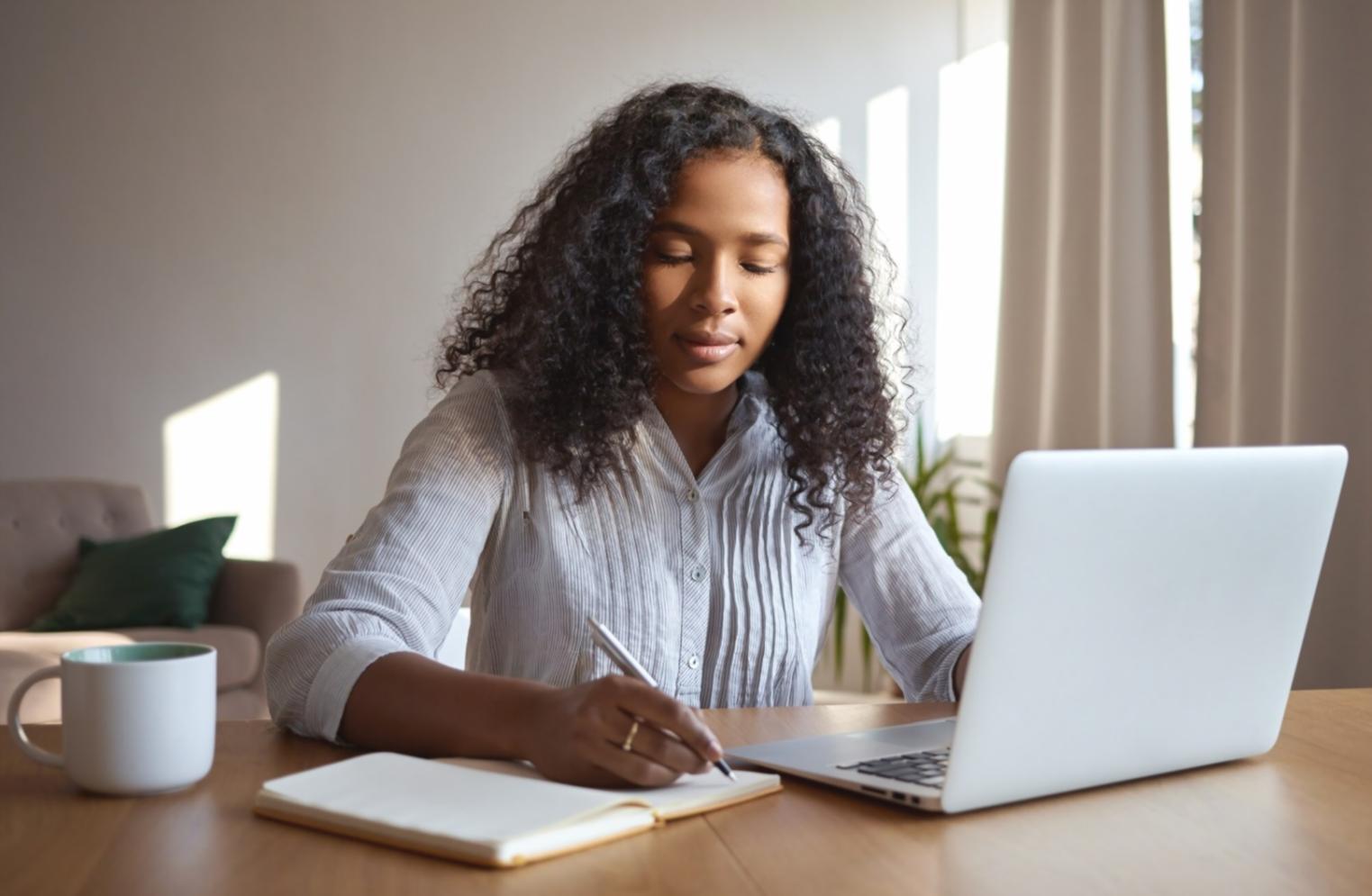 Suasana pendampingan personal dalam program pembelajaran stabilitas keuangan